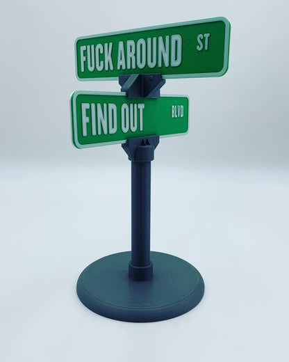 🔥Hot Sale 50%OFF-🤣F Around/Find Out Street Sign Desk Decoration
