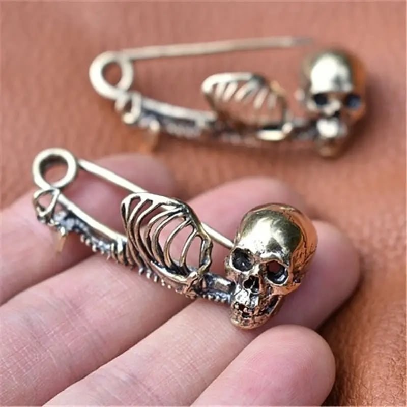 Mystical Skull Pin Brooch - Gothic Style Jewelry