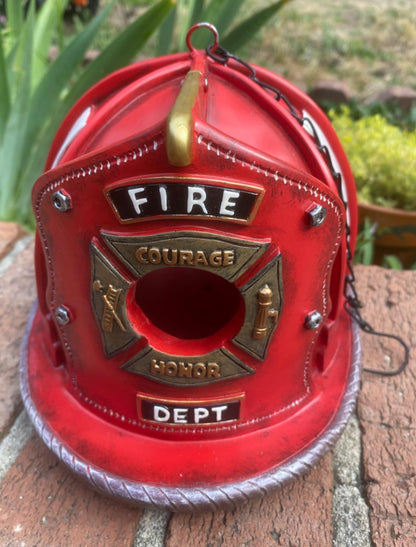 ⛑HOT SALE 50% OFF🐦️Retro Red Firefighter Helmet Bird House💖