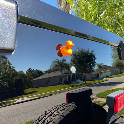 🚗💦 Meet the Ultimate Car Accessory: The Fun Middle Finger Spraying Duck! 🦆💥