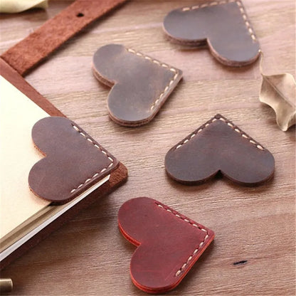 💖4 Pcs Vintage Leather Heart Bookmark Page Corner