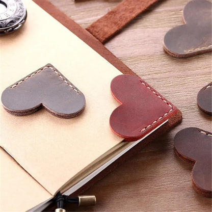 💖4 Pcs Vintage Leather Heart Bookmark Page Corner