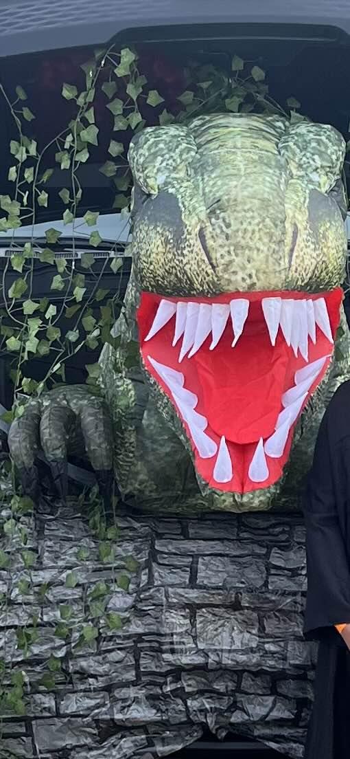 🎃Dinosaur Trunk or Treat Halloween Inflatable 👻