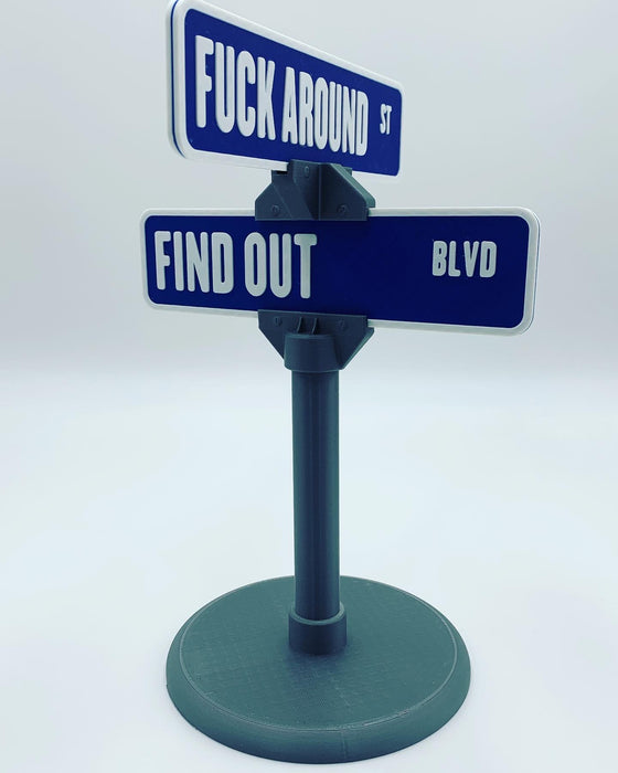 🔥Hot Sale 50%OFF-🤣F Around/Find Out Street Sign Desk Decoration