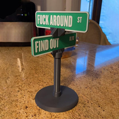 🔥Hot Sale 50%OFF-🤣F Around/Find Out Street Sign Desk Decoration