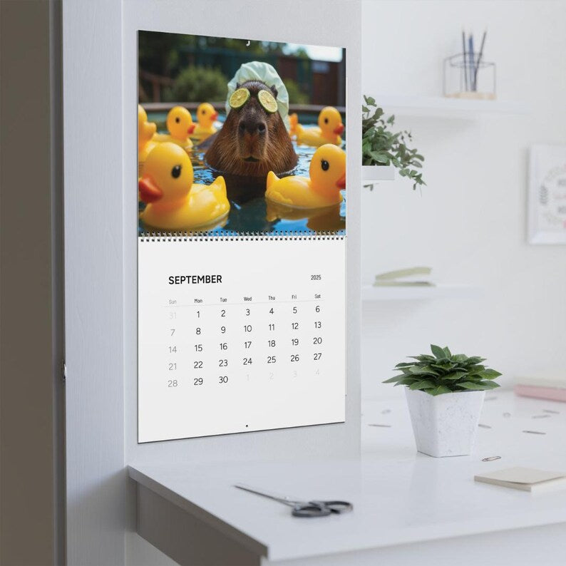 😍2025 Capybara Wall Calendar