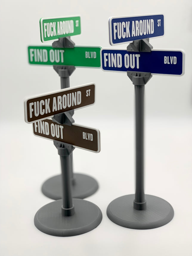 🔥Hot Sale 50%OFF-🤣F Around/Find Out Street Sign Desk Decoration