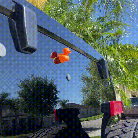 🚗💦 Meet the Ultimate Car Accessory: The Fun Middle Finger Spraying Duck! 🦆💥