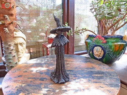 🔥LAST DAY 49% OFF - 🧙‍♀️💫Handmade Black Witch Statue: The Guardian of Your Home