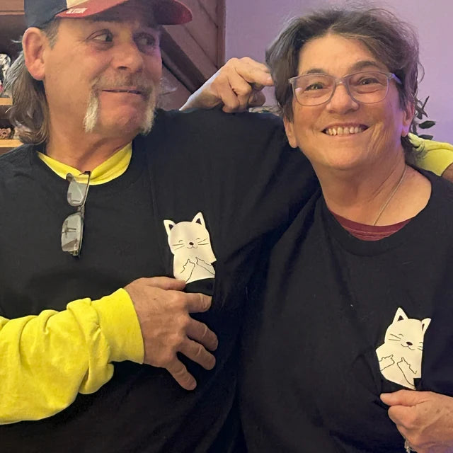😾🖕Pocket Middle Finger Cat T-Shirt（Buy 2 Free Shipping）