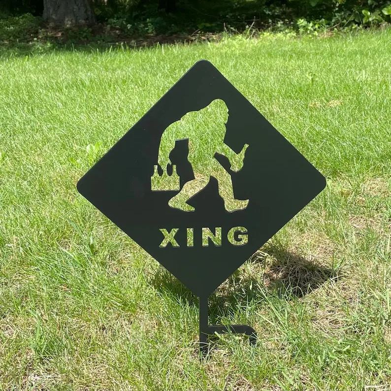 🤩Bigfoot Garden Stake👣