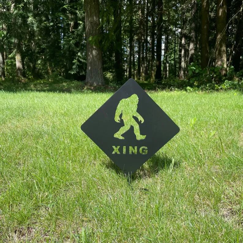 🤩Bigfoot Garden Stake👣
