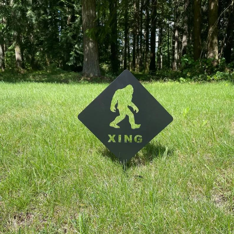 Bigfoot Garden Stake