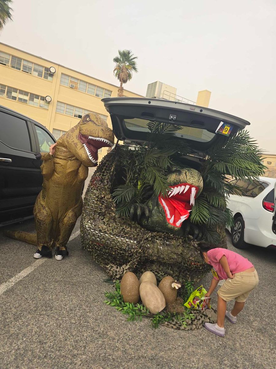 🎃Dinosaur Trunk or Treat Halloween Inflatable 👻